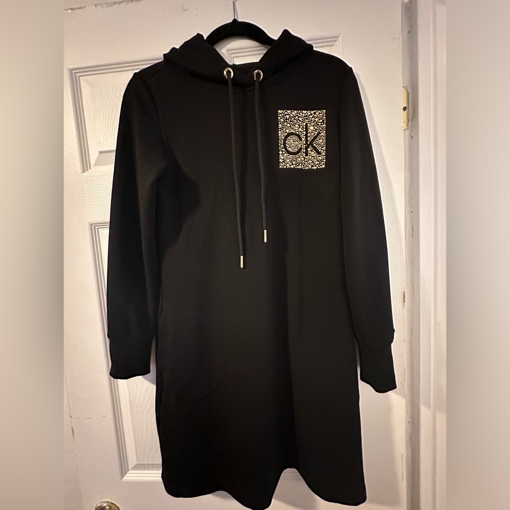 Like new Calvin Klein sweatshirt dress with pockets!